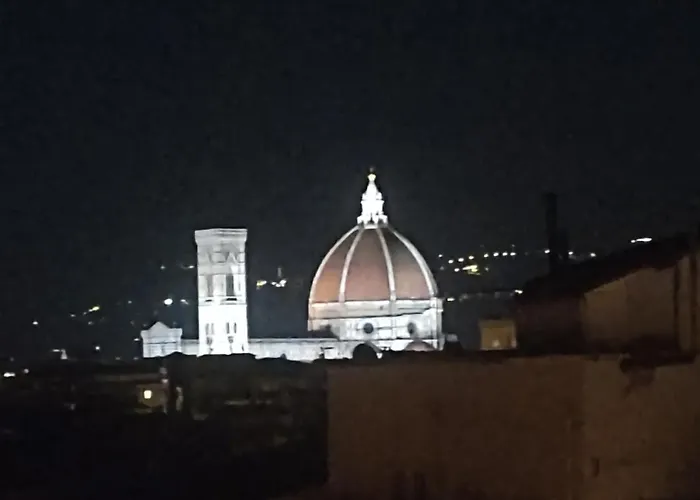Una Vista Esclusiva Sull\'Oltrarno